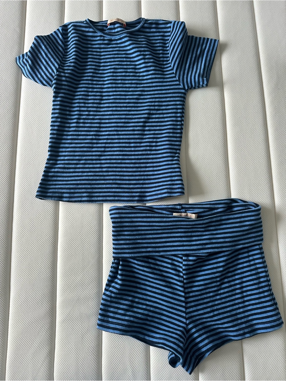 Olivaceous women’s jersey set